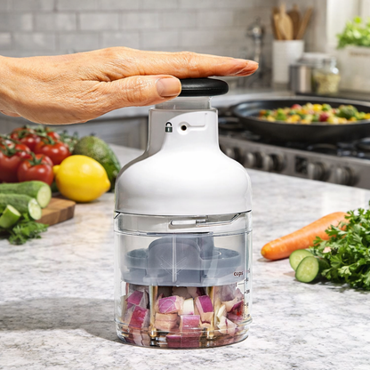 Beluvora® Manual Vegetable Chopper – Food Chopper with Rotating Stainless Steel Blade & Container for Onion, Garlic, Nuts and Vegetables
